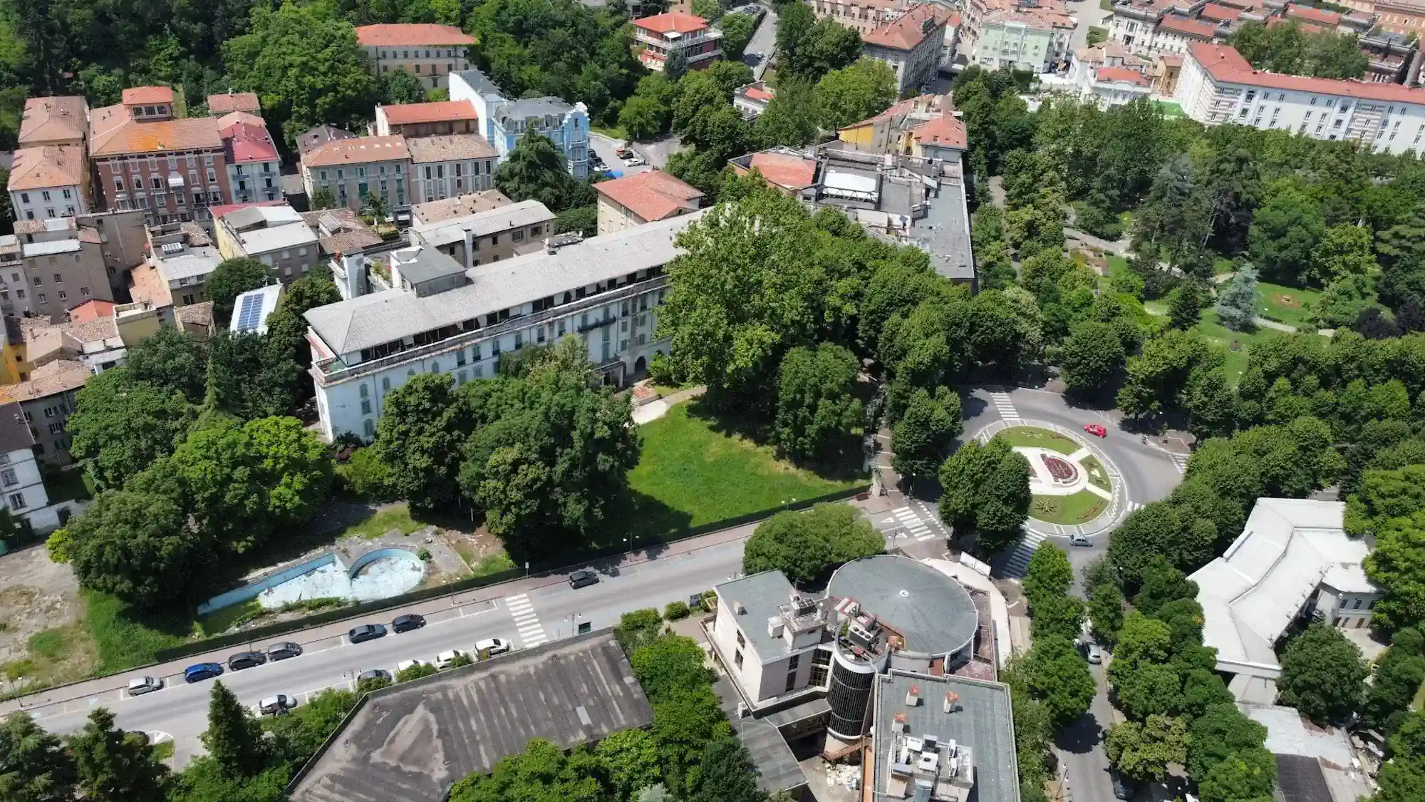 Grand Hotel et de Milan attraverso gli occhi del drone DJI Mini 2