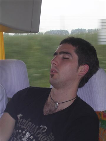 PEOPLE SLEEPING - Mr Paloma